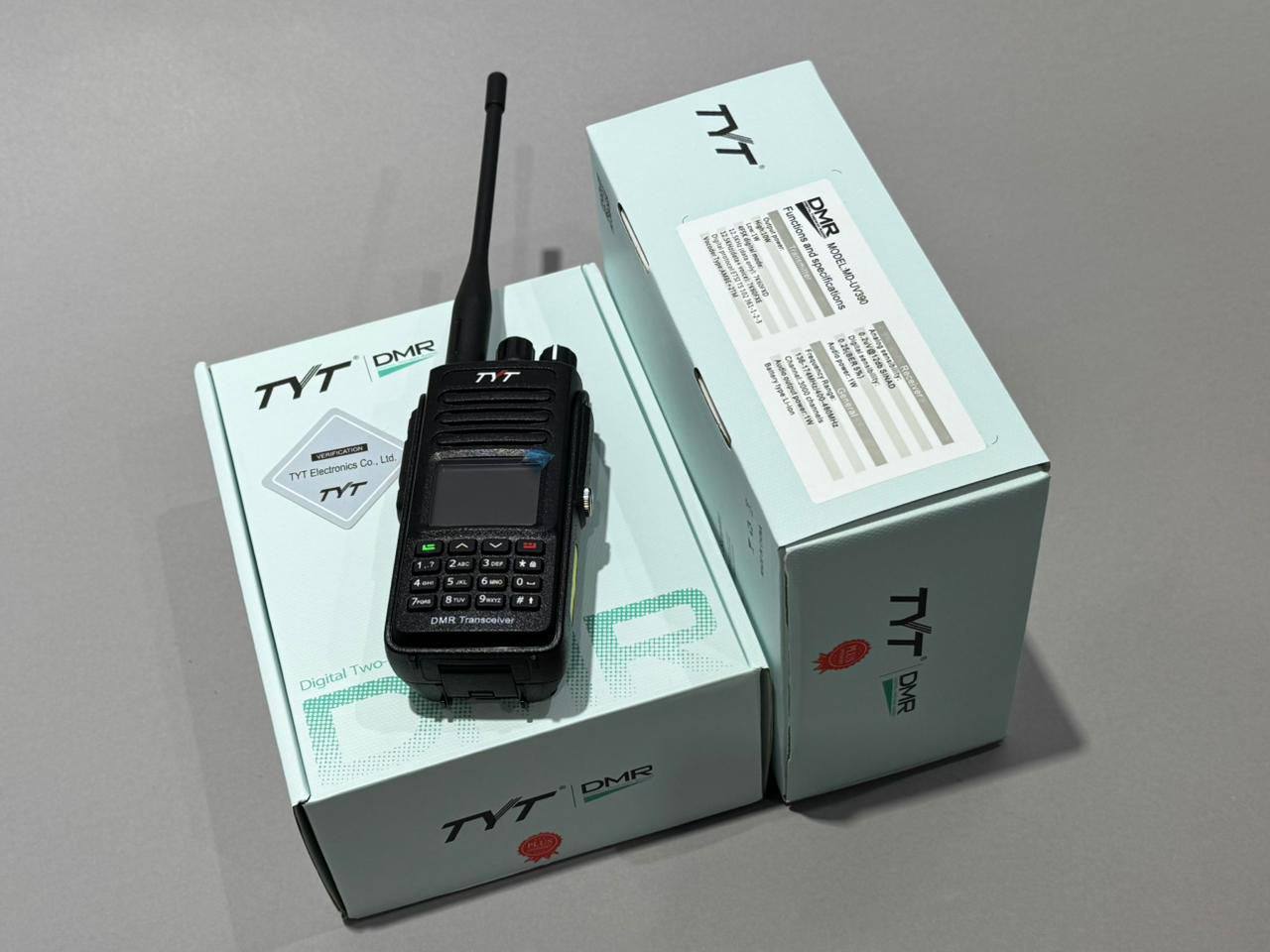Радиостанция TYT MD-UV390